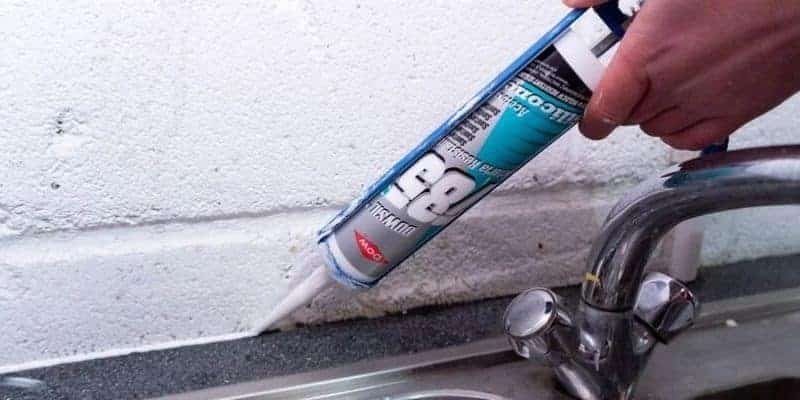 Best Silicone Sealant - Dowsil 785 being applied