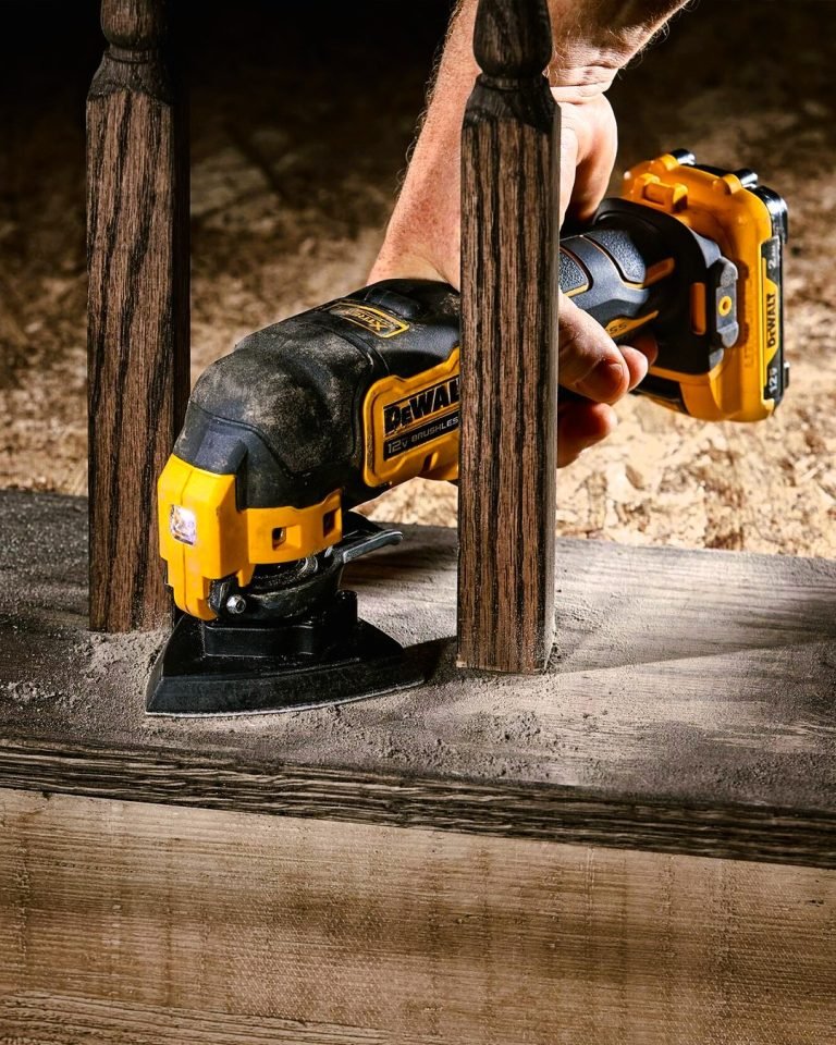 Sanding down furniture with Oscillating Multi tool 781